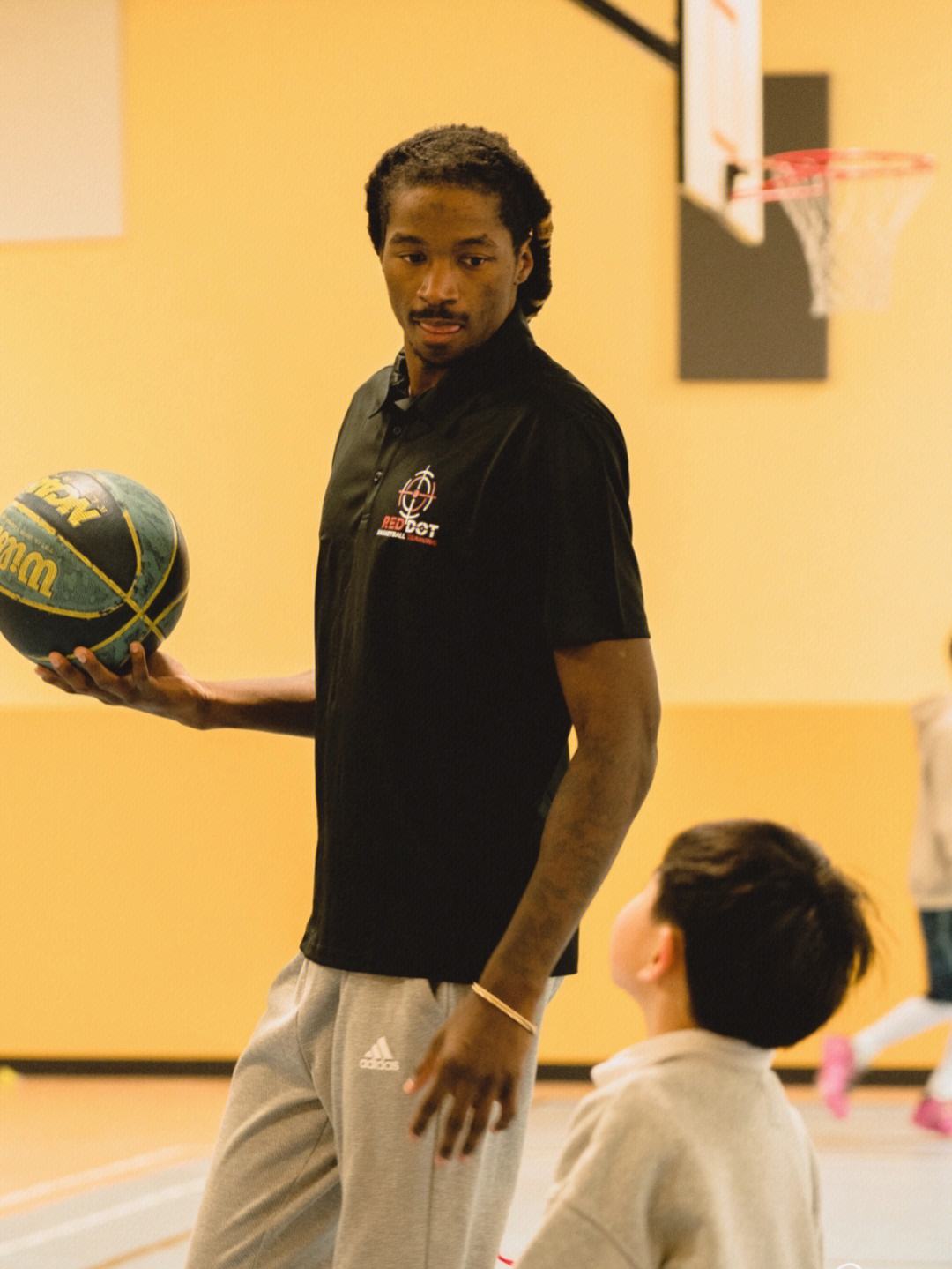 异国风情：解码国际篮球独特