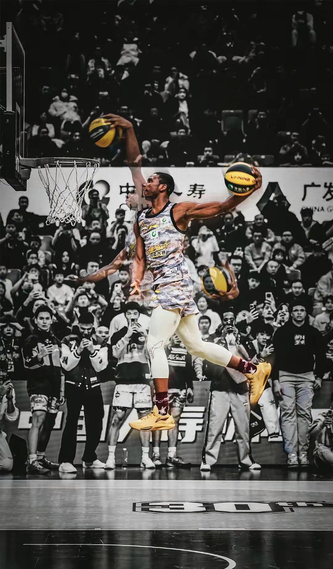  巴特勒回归赛场，战术调整首场状态亮眼，瑞士队观众沸腾！